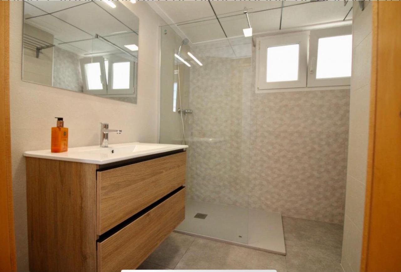 Lujoso Apartamento En 1ª Linea Recien Reformado Санта Пола Экстерьер фото